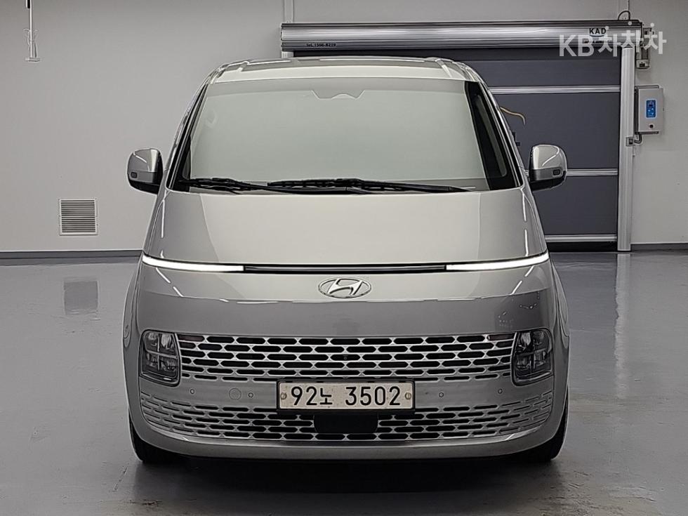 Hyundai Staria — фото 2