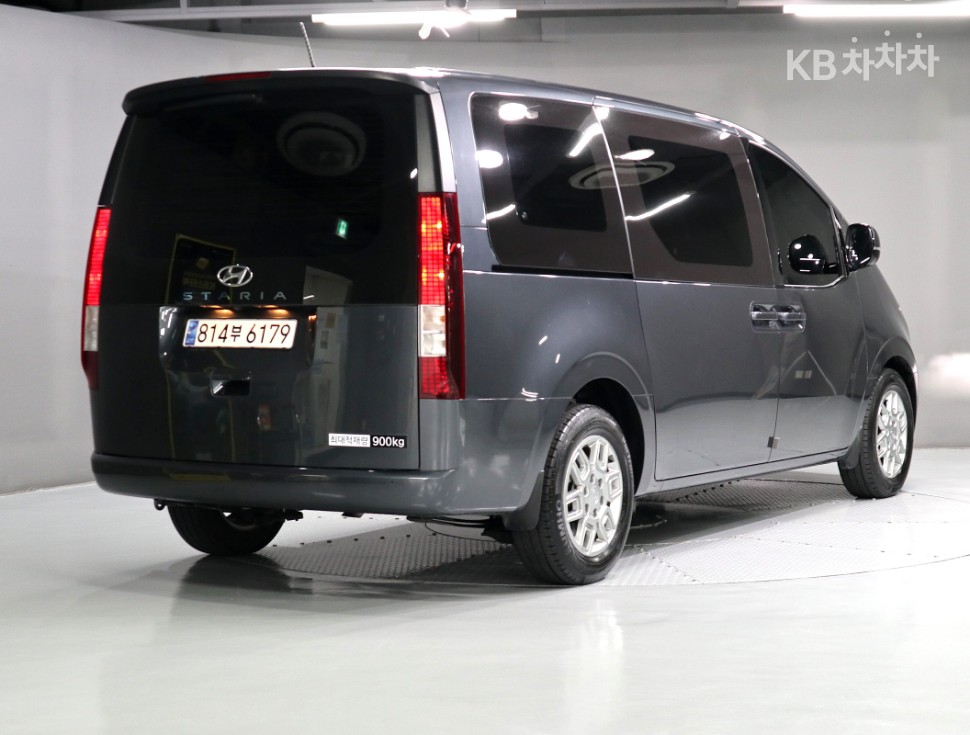 Hyundai Staria — фото 3
