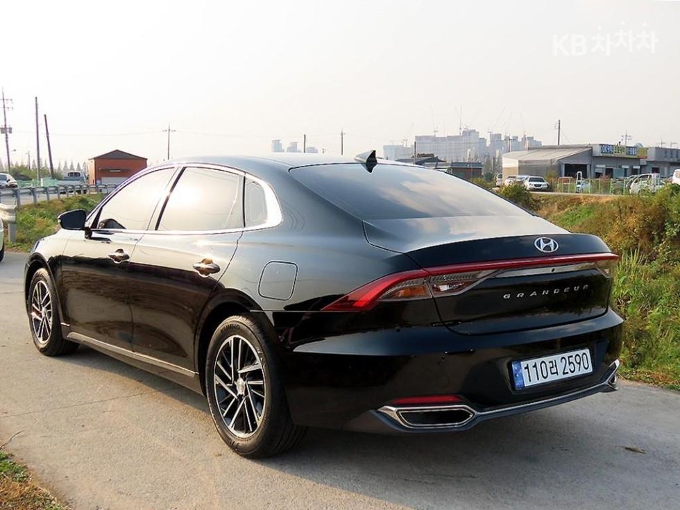 Hyundai Grandeur Premium — фото 3