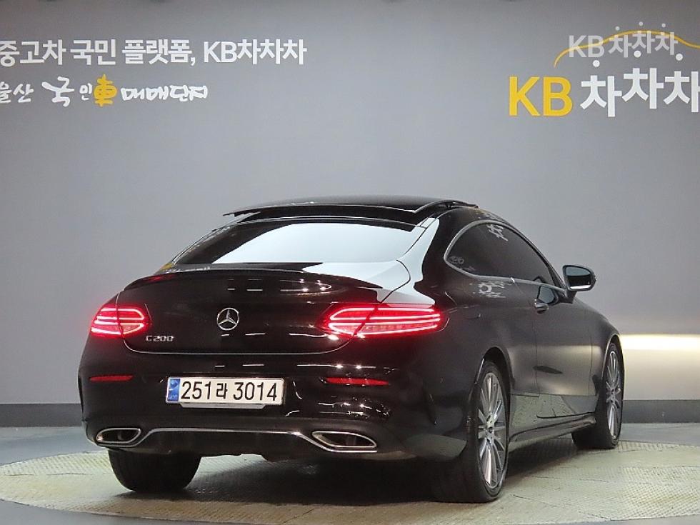 Mercedes-Benz C-Class W205 (14~) — фото 2