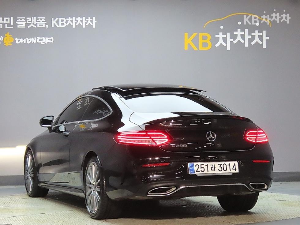 Mercedes-Benz C-Class W205 (14~) — фото 4