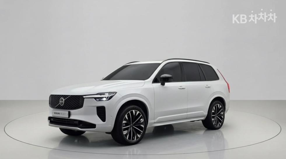 Volvo XC90 Ultra Bright — фото 1