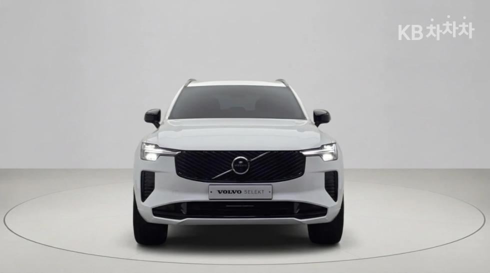 Volvo XC90 Ultra Bright — фото 2