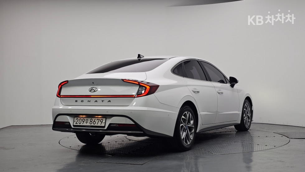 Hyundai Sonata Premium Family — фото 2