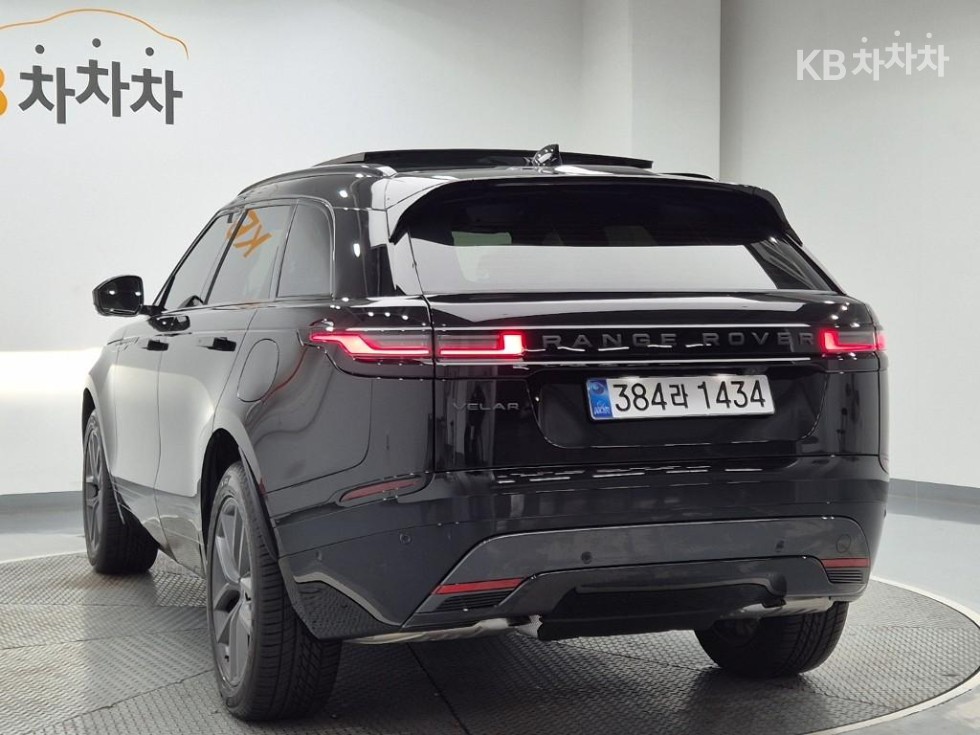 Land Rover Range Rover Velar Dynamic SE — фото 2