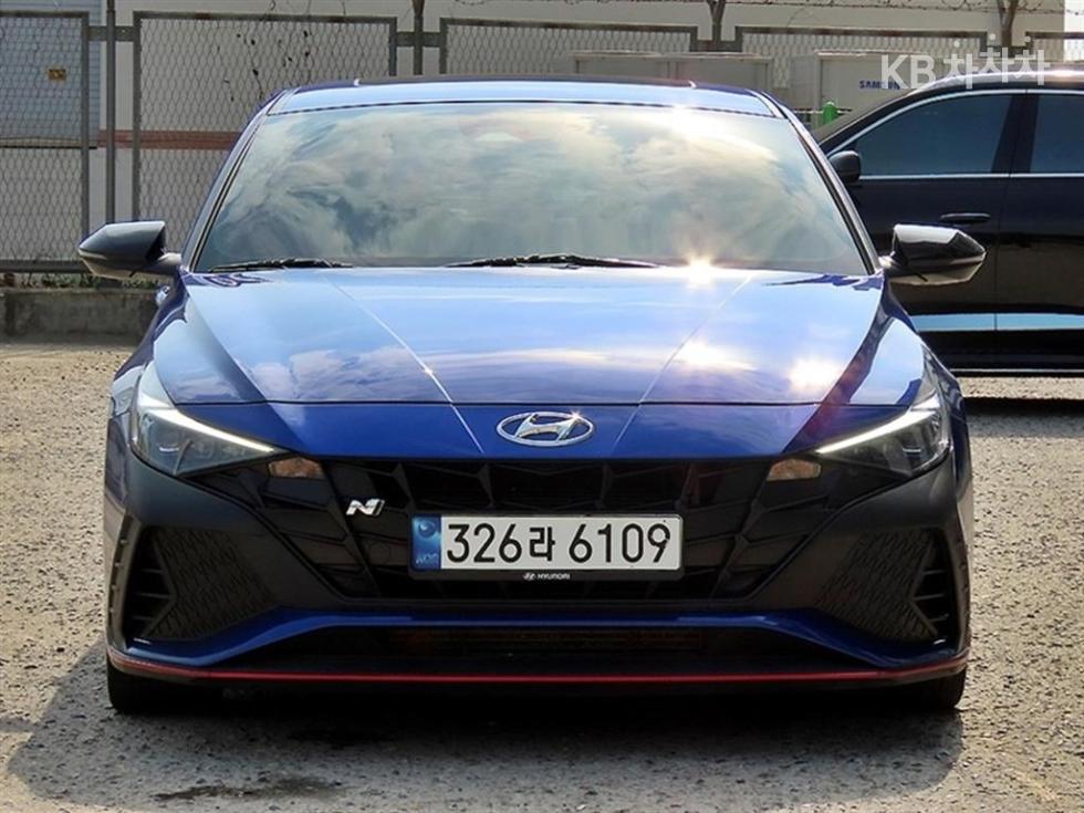 Hyundai Avante BASE MODEL — фото 1