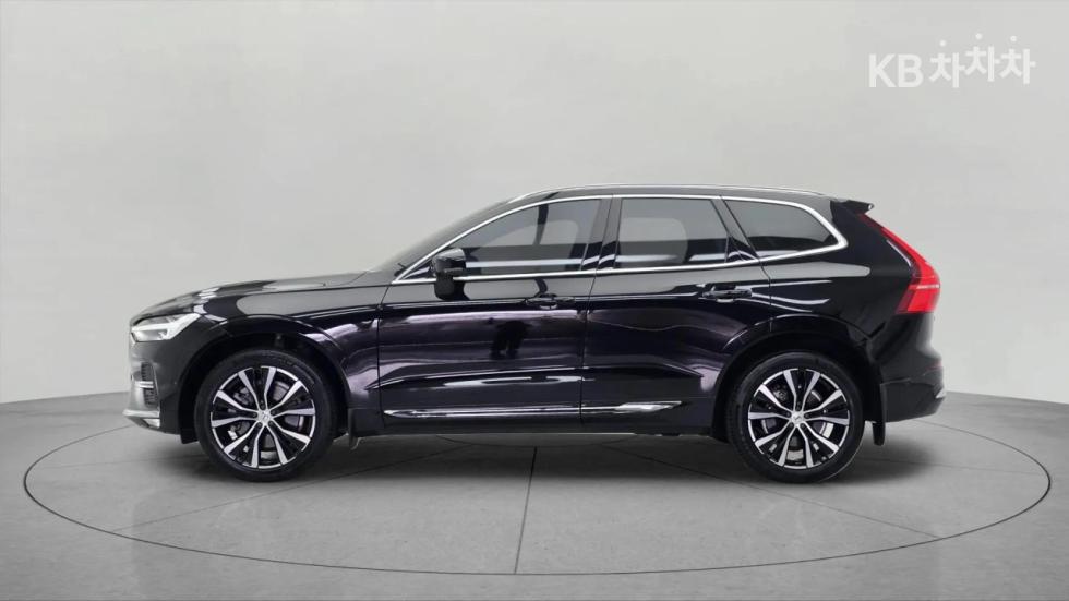 Volvo XC60 Ultimate Bright — фото 3