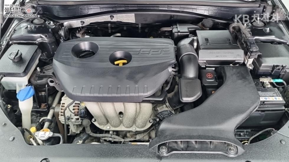 Kia K5 — miniaturë 8