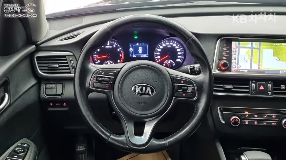Kia K5 — miniaturë 11
