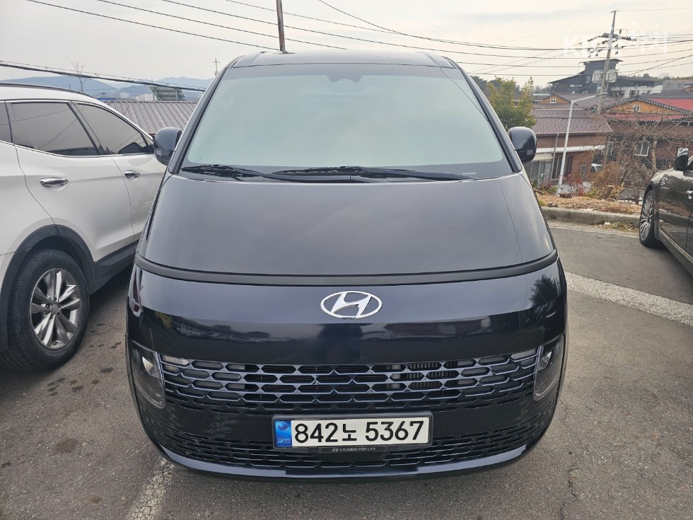Hyundai Staria — фото 1