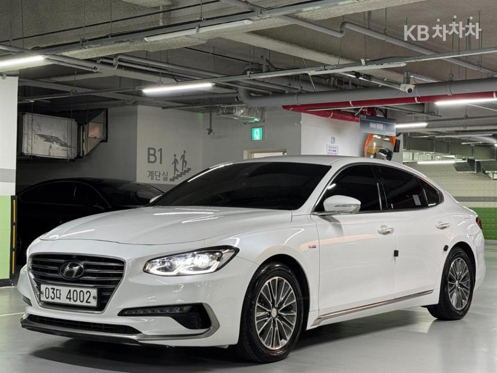 Hyundai Grandeur Special — фото 3