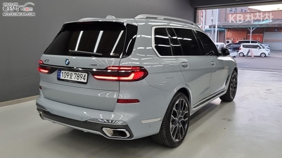 BMW X7 M Sport — фото 2