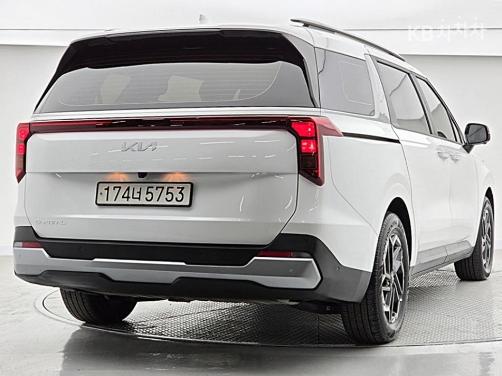 Kia Carnival PRESTIGE — фото 2
