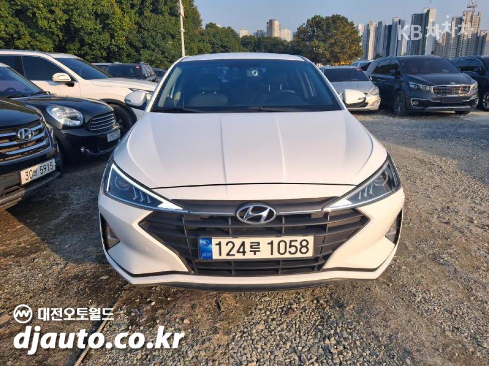 Hyundai Avante Smart — фото 1