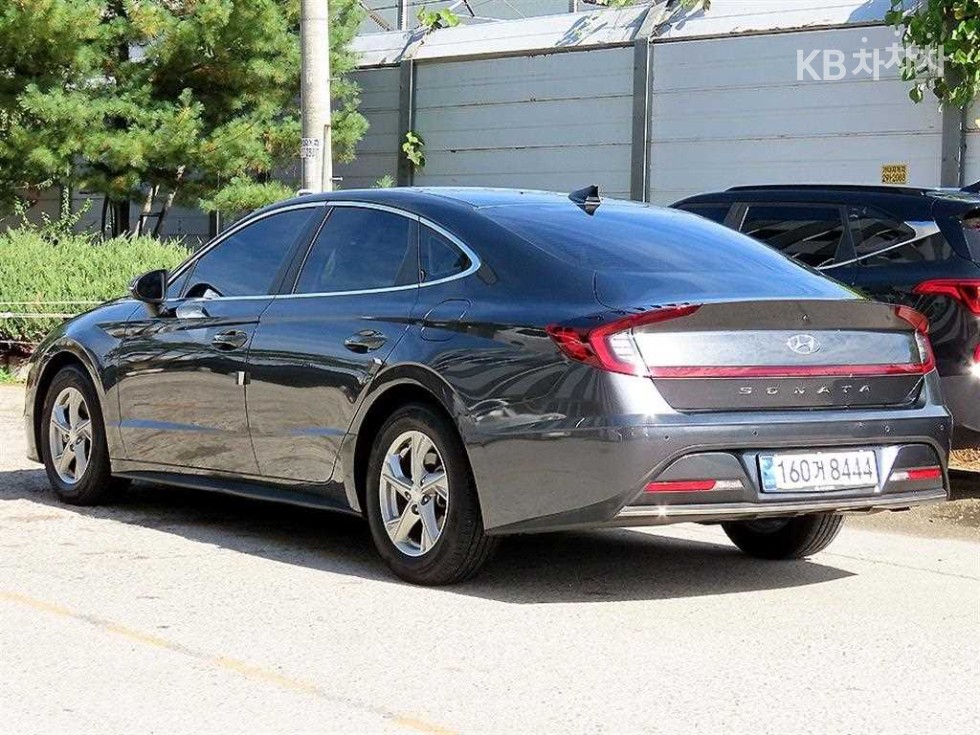 Hyundai Sonata Smart — фото 3