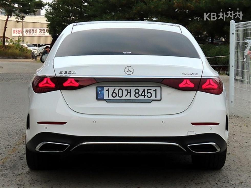 Mercedes-Benz E-Class AMG Line — фото 4