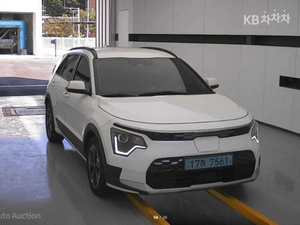 Kia BASE MODEL — фото 4