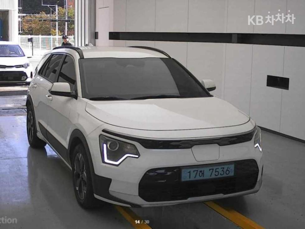 Kia BASE MODEL — фото 4