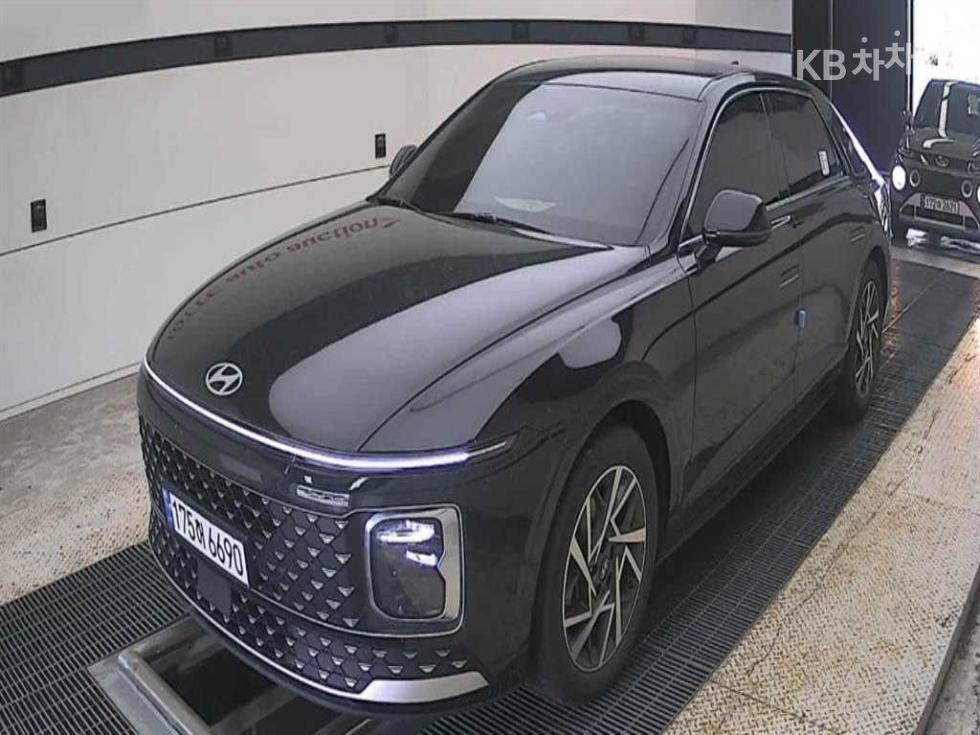 Hyundai Grandeur Premium — фото 1