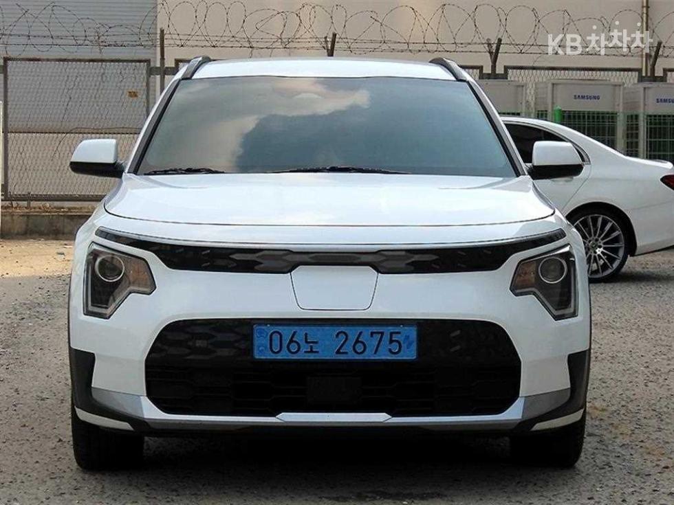 기아 디 2022년식 기아 디 올 뉴 니로 EV 에어 기본형