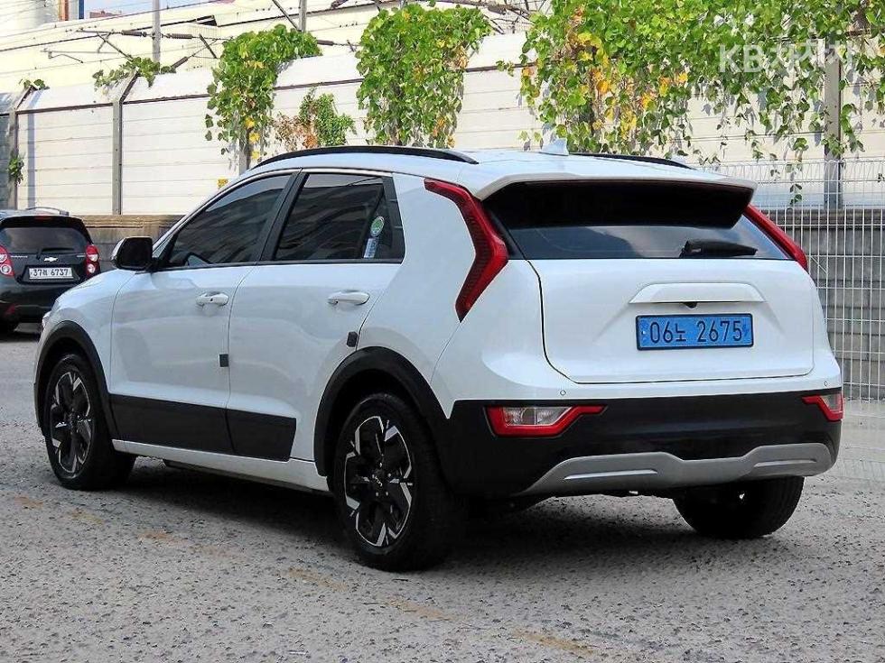 Kia BASE MODEL — фото 3