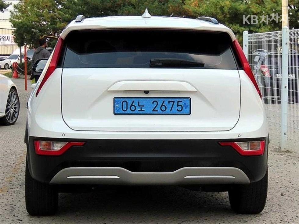 Kia BASE MODEL — фото 4