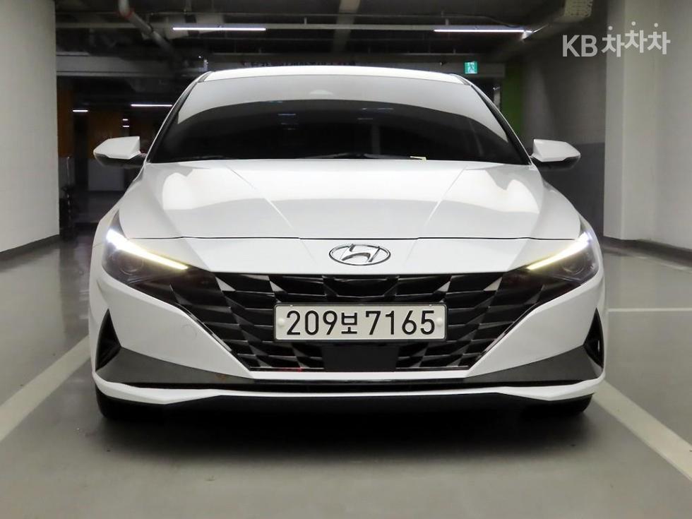 Hyundai Avante — фото 1