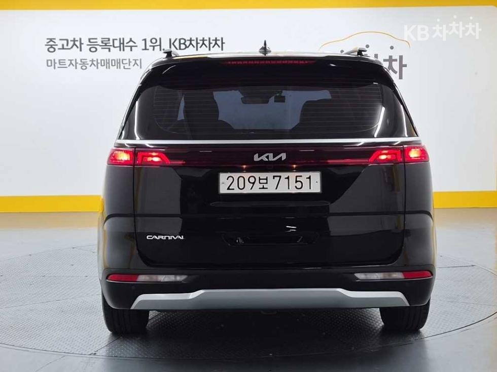 Kia Carnival PRESTIGE — фото 3