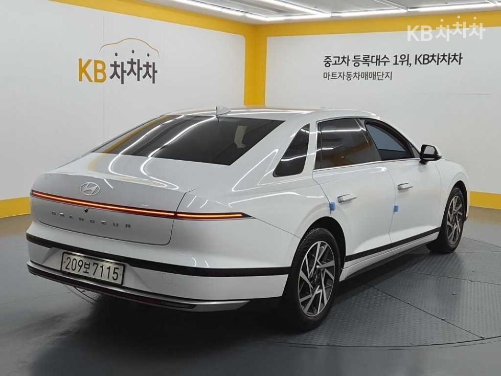Hyundai Grandeur Premium — фото 2