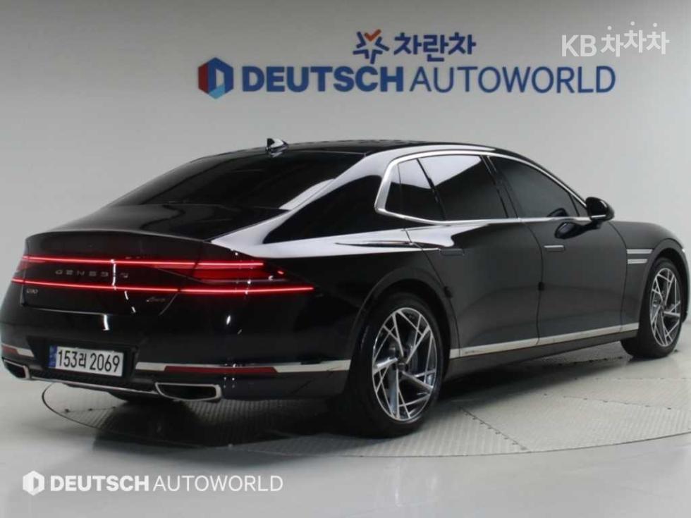 Genesis G90 BASE MODEL — фото 2