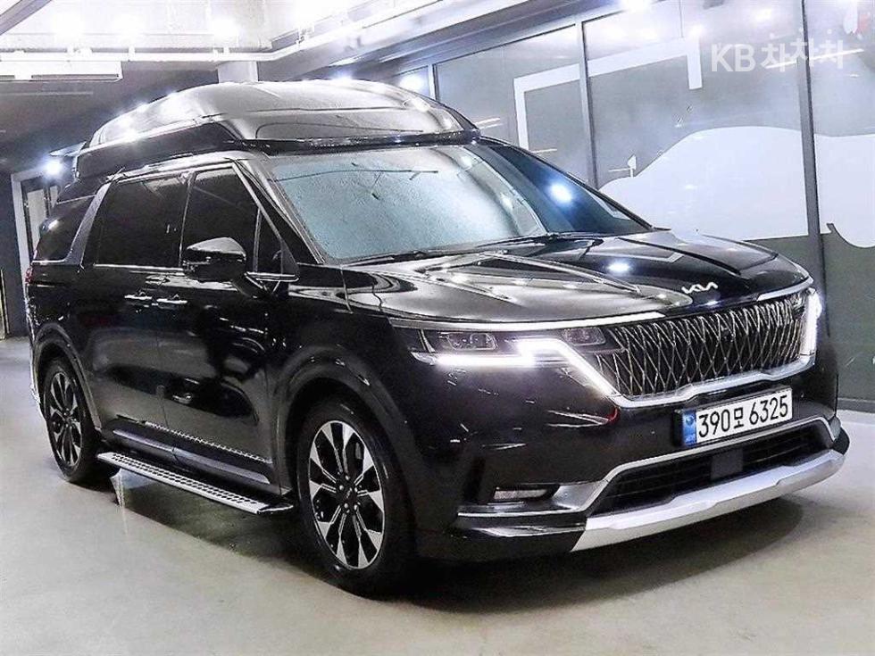Kia Carnival SIGNATURE — фото 1