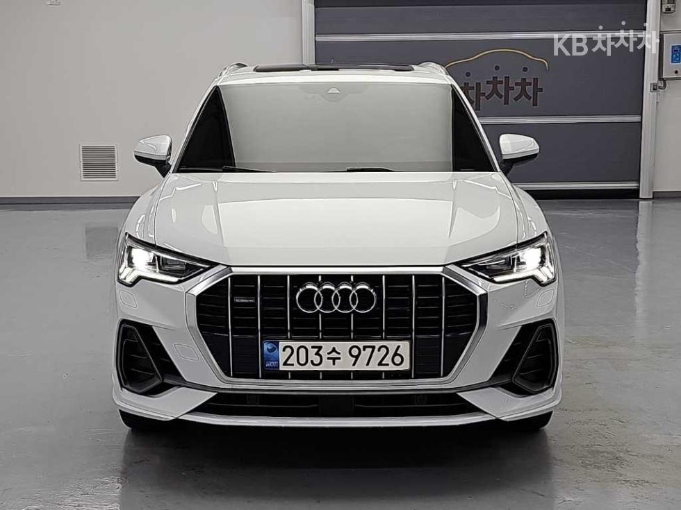 Audi Q3 Premium — фото 2