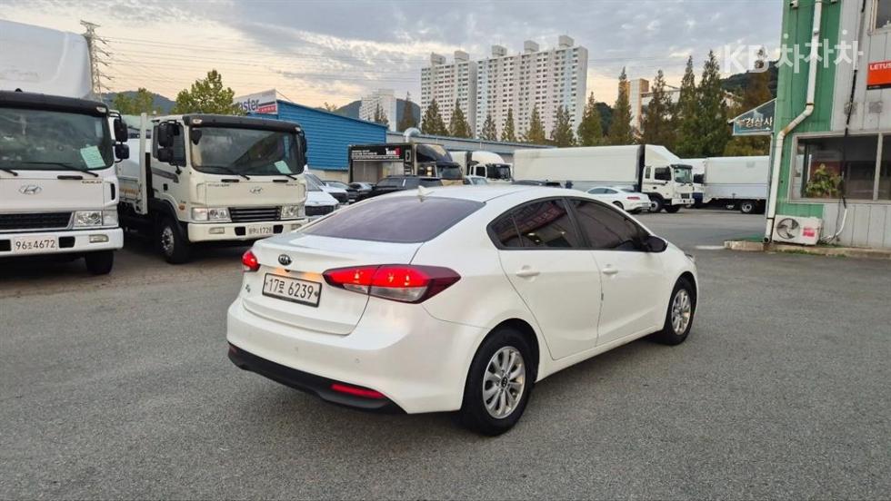 Kia K3 — miniaturë 4