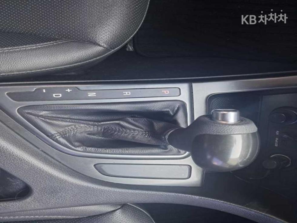 Kia K5 — miniaturë 14