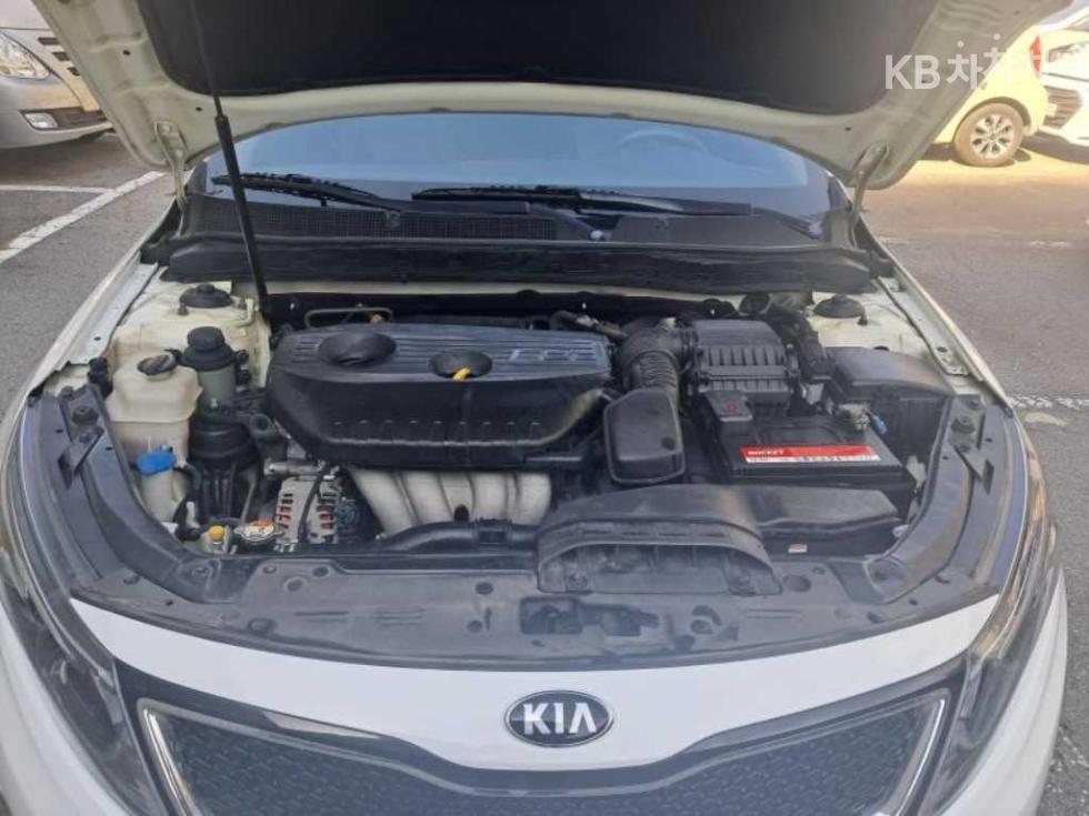 Kia K5 — miniaturë 20