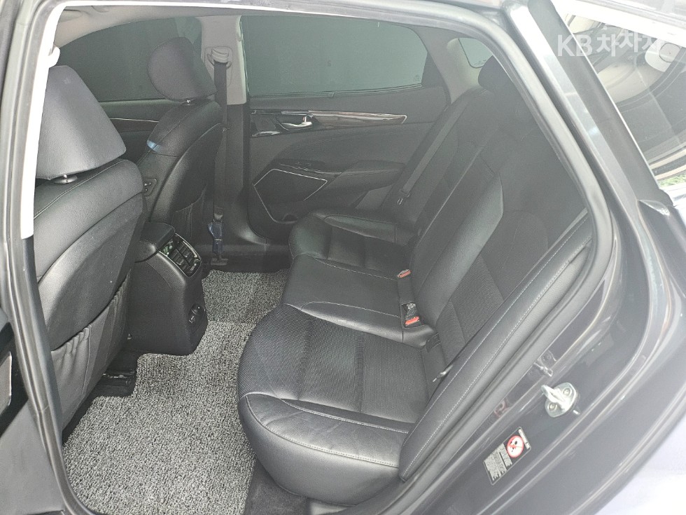 Kia K7 — miniaturë 10