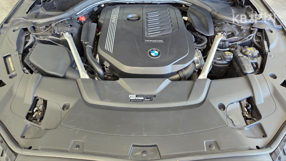 BMW 7er — miniaturë 6