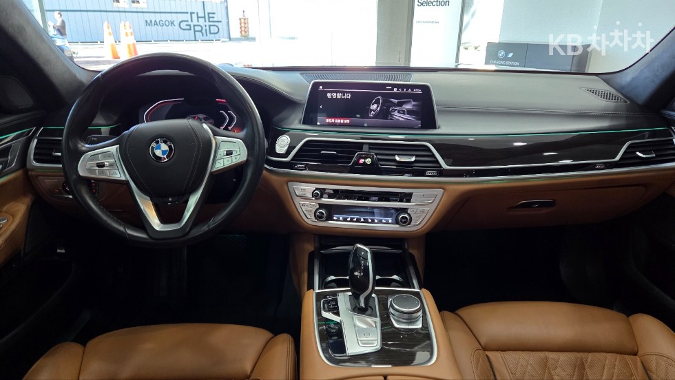 BMW 7er — miniaturë 8