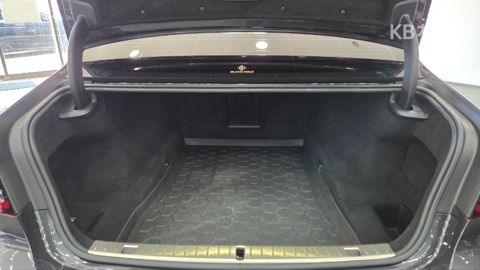 BMW 7er — miniaturë 14