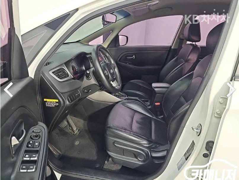 Kia Carens — miniaturë 11