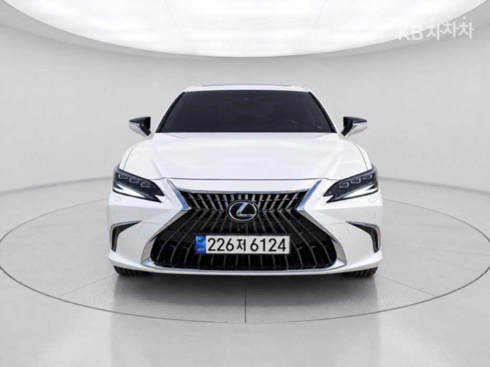 Lexus ES Executive — фото 2
