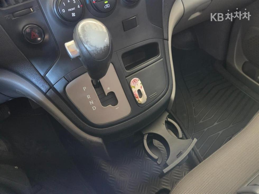 Hyundai Starex — miniaturë 12