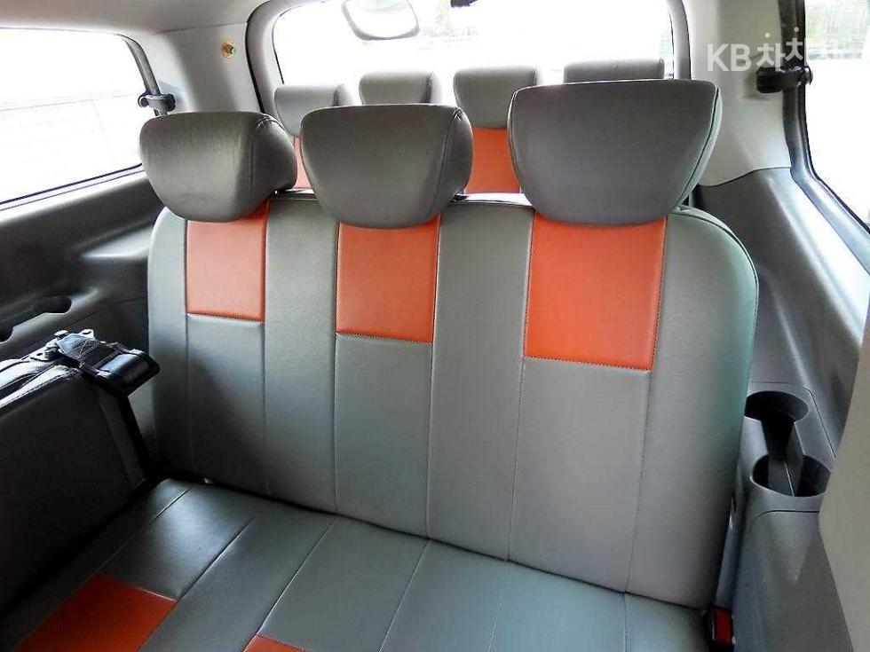 Hyundai Starex — miniaturë 7