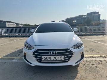 Hyundai Elantra 1.6 GDi Value Plus — foto 1