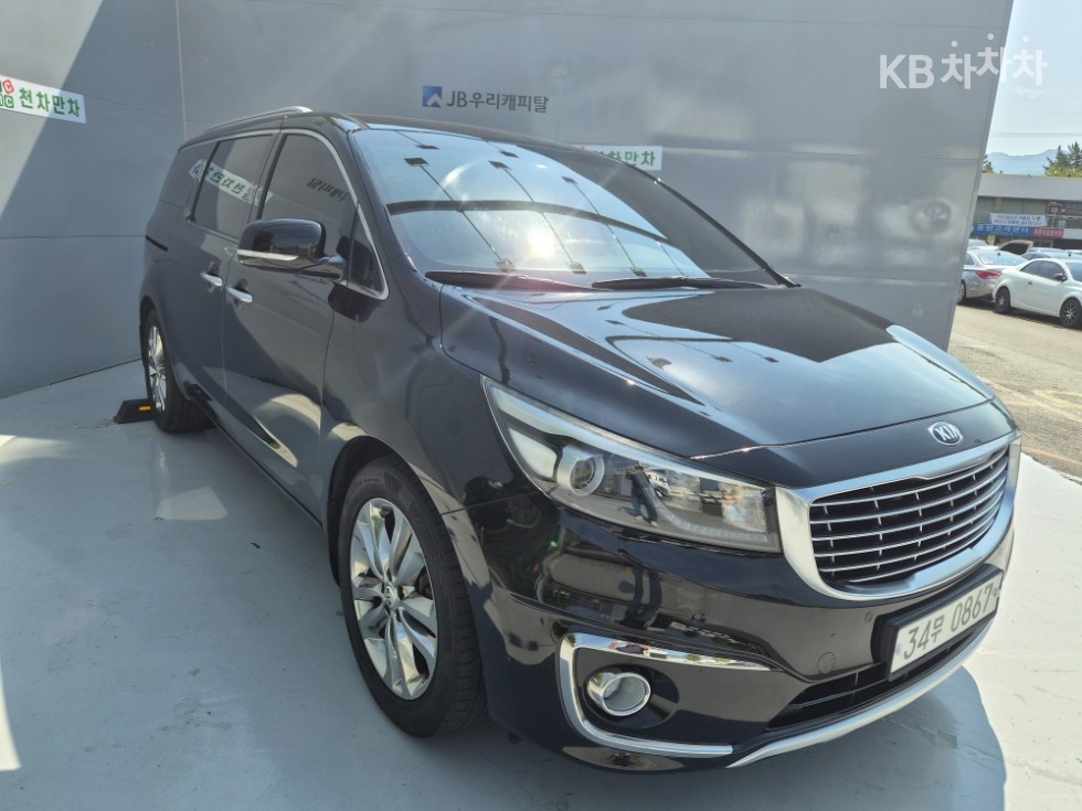 Kia Carnival — miniaturë 2