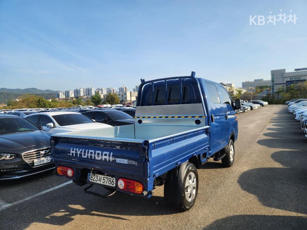 Hyundai Premium — фото 3