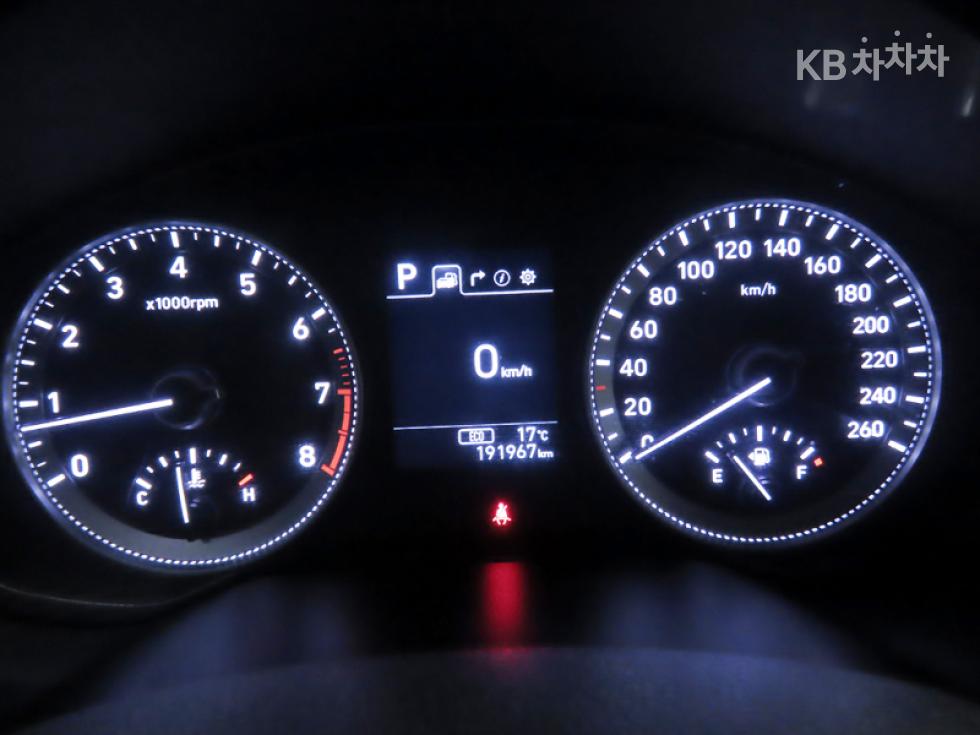 Hyundai Grandeur — miniaturë 9