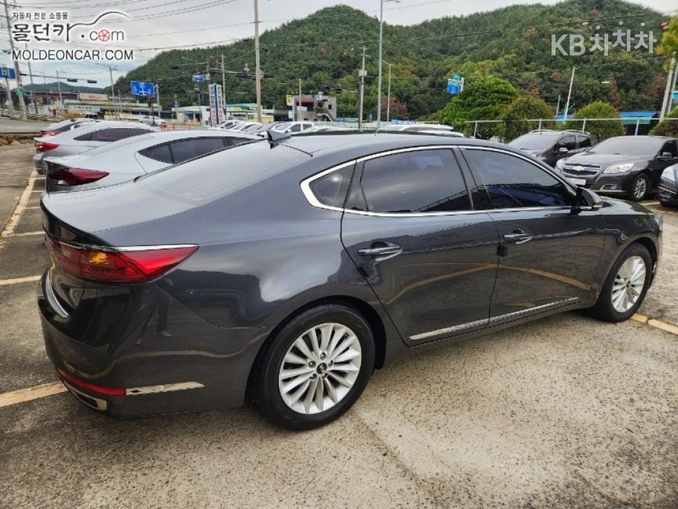 Kia K7 — miniaturë 3