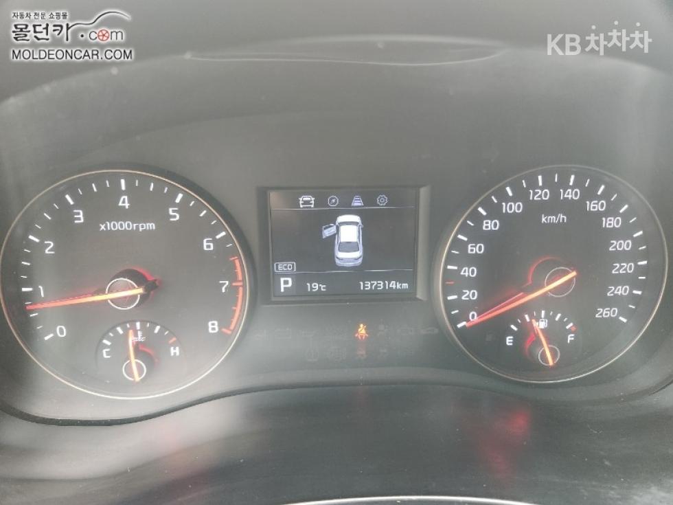 Kia K7 — miniaturë 5
