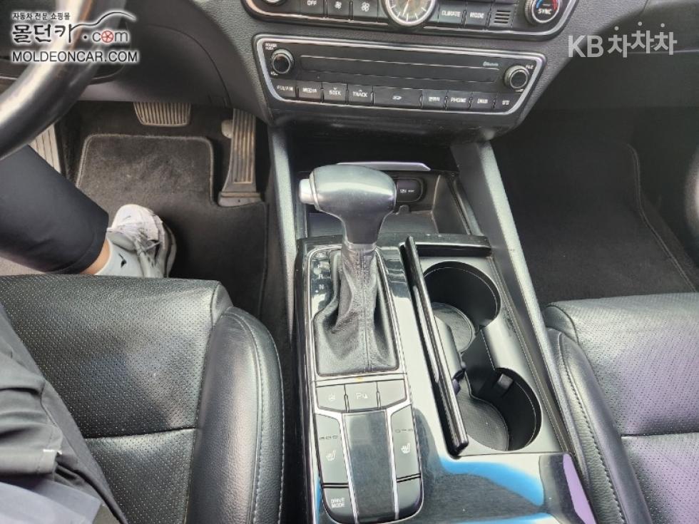 Kia K7 — miniaturë 15